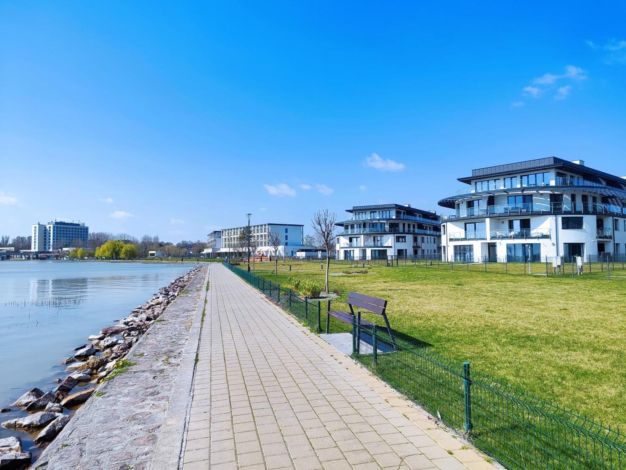 Royal Lakeside Apartment Keszthely